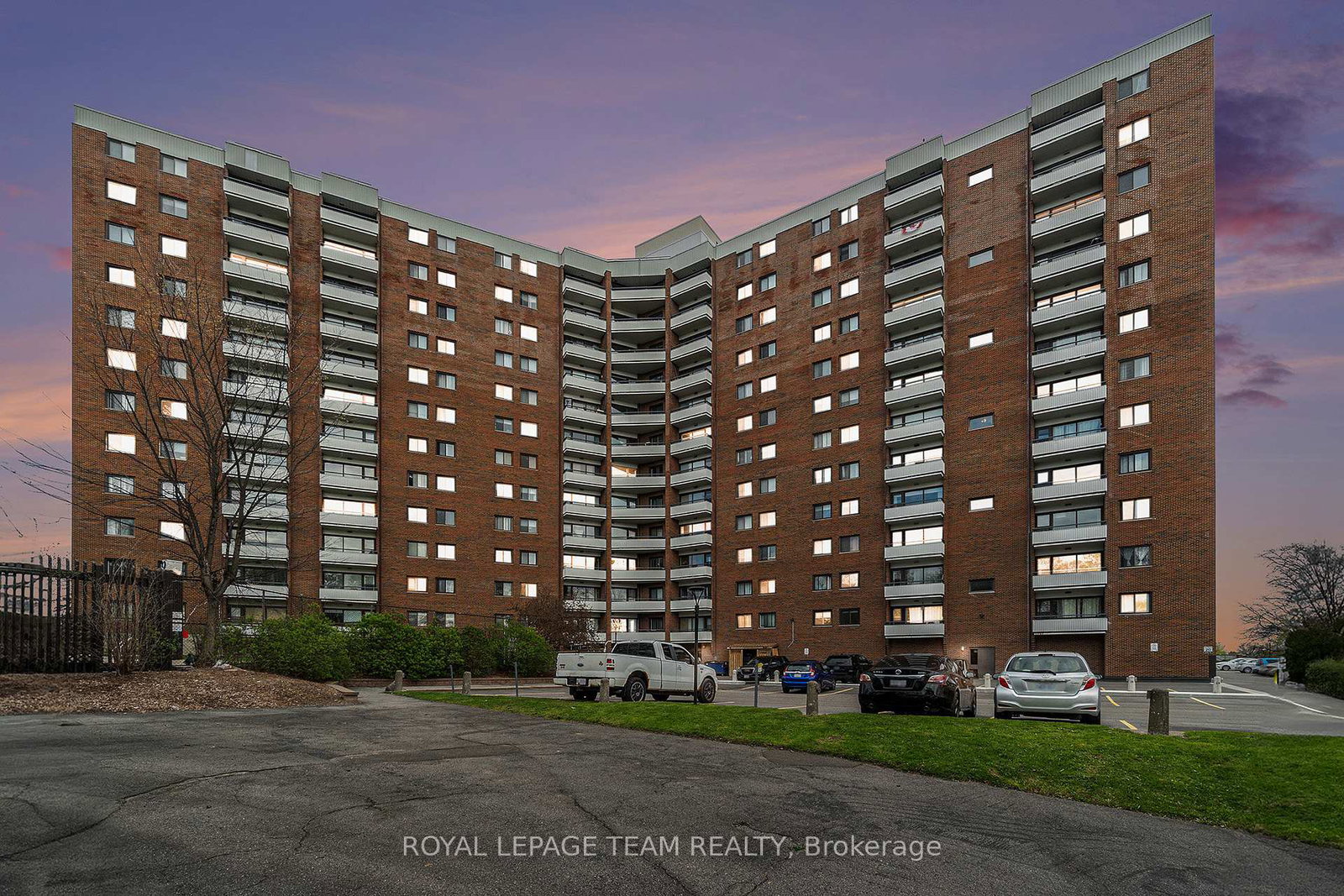 20-chesterton-drive-ottawa-ontario-x12137759