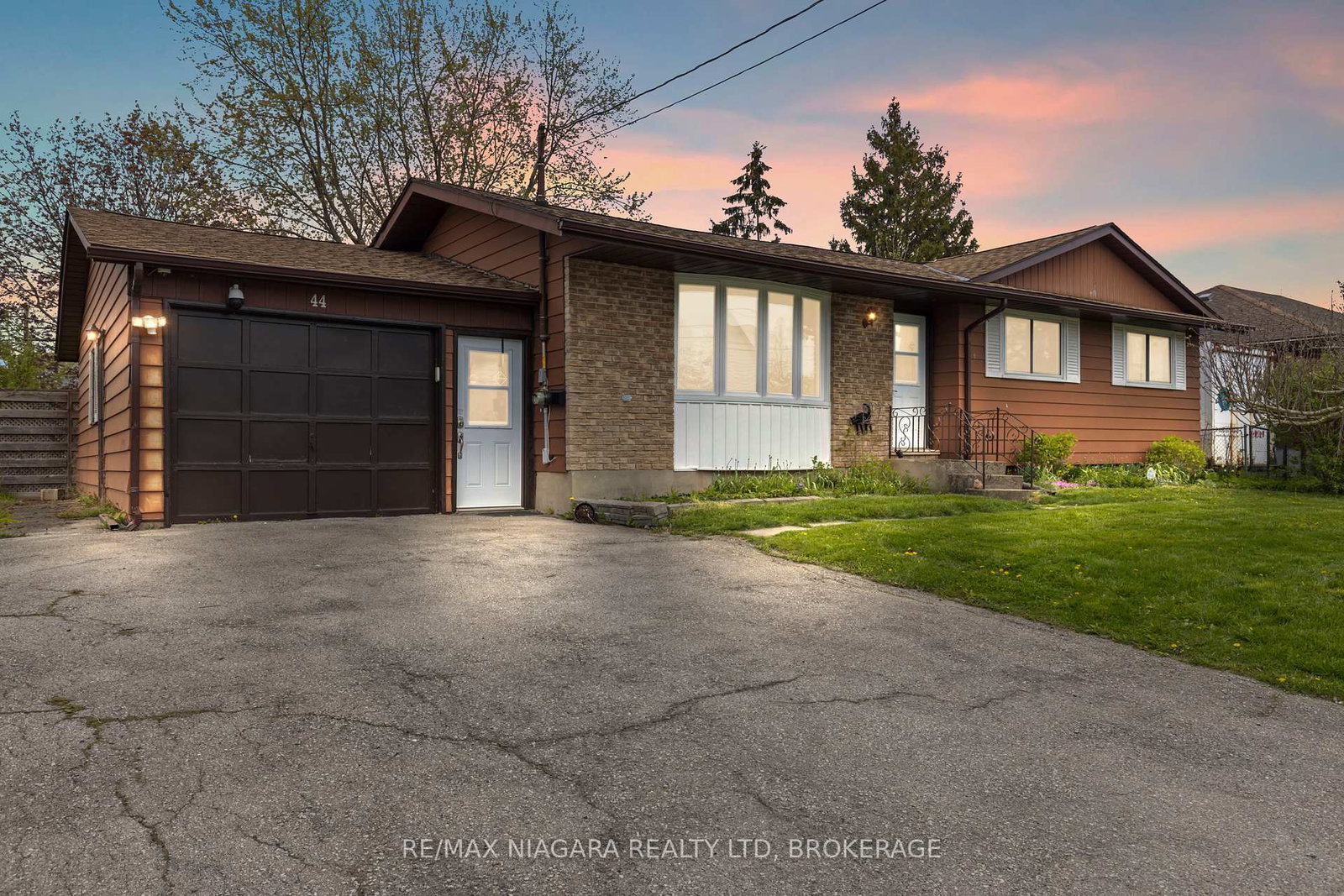 44-ferguson-avenue-fort-erie-ontario-x12138263