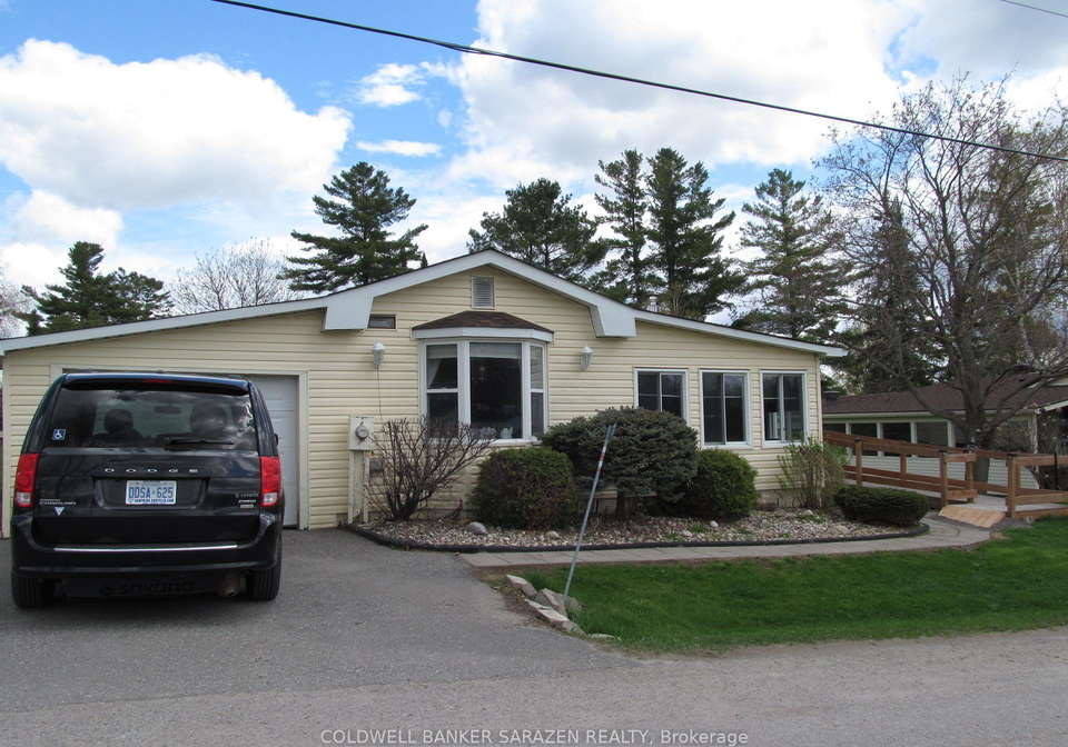 21-lakefront-lane-mcnabbraeside-ontario-x12138511