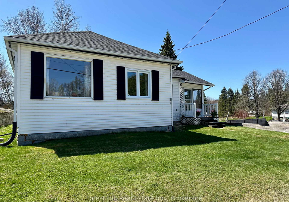 10749-highway-522-highway-parry-sound-remote-area-ontario-x12138666