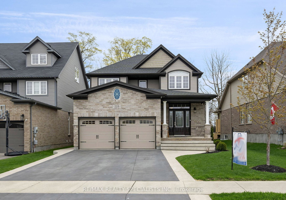228-sammon-drive-guelpheramosa-ontario-x12138803
