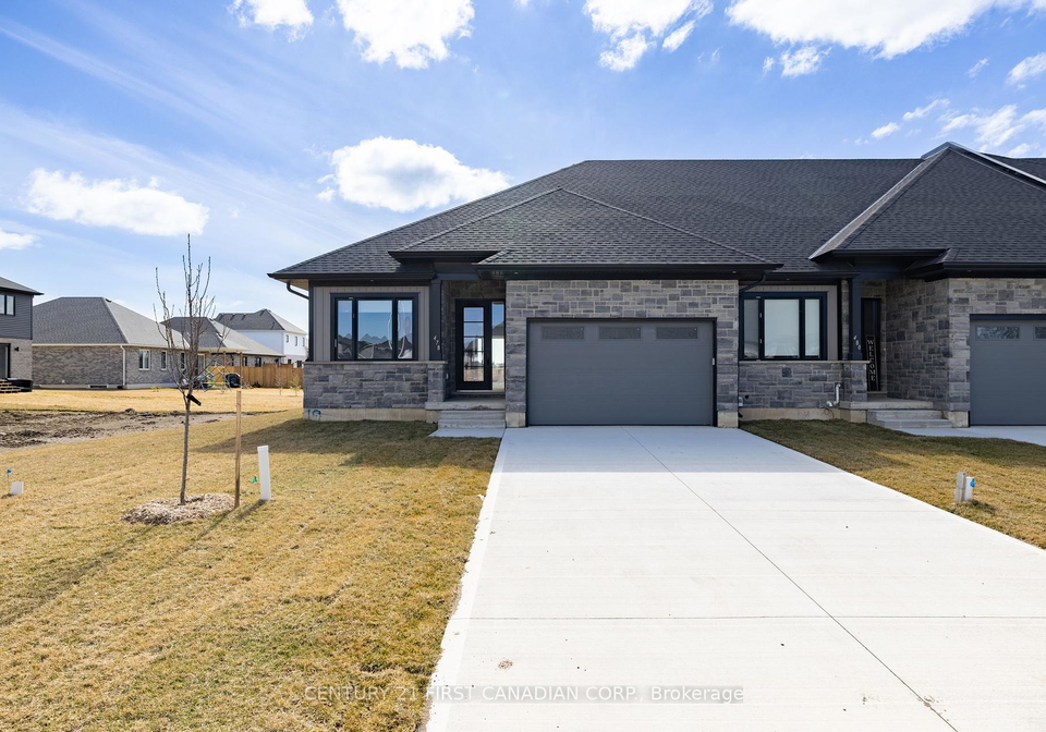 32-postma-crescent-north-middlesex-ontario-x12138843
