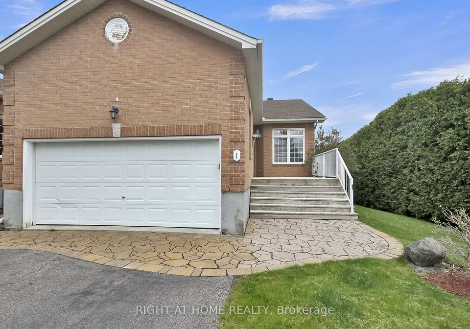 1-eileen-crescent-ottawa-ontario-x12138923
