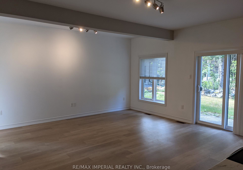 270-b-riverside-drive-kawartha-lakes-ontario-x12139045
