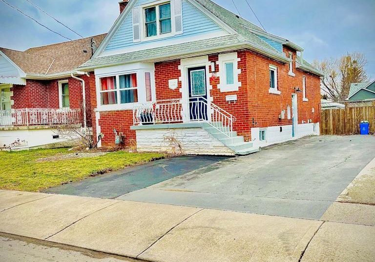 188-walter-avenue-s-hamilton-ontario-x12139065