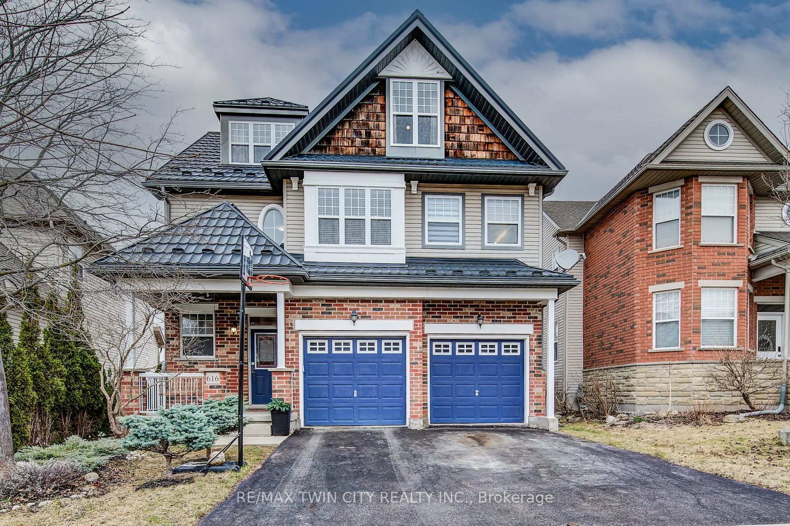 616-frieburg-drive-waterloo-ontario-x12139151