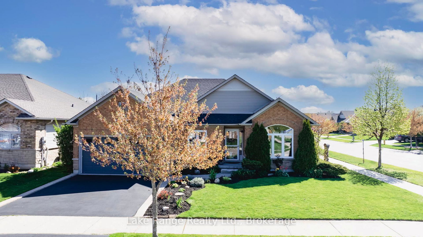 82-savannah-ridge-drive-brant-ontario-x12139292