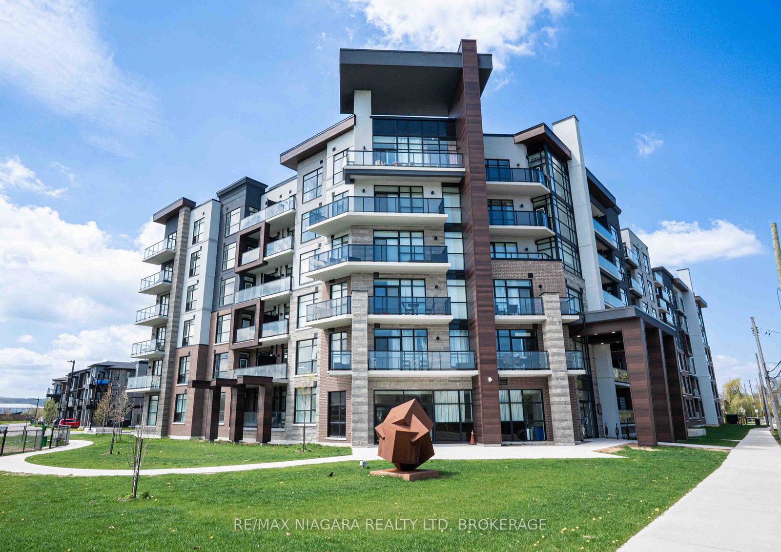 600-north-service-road-hamilton-ontario-x12139310