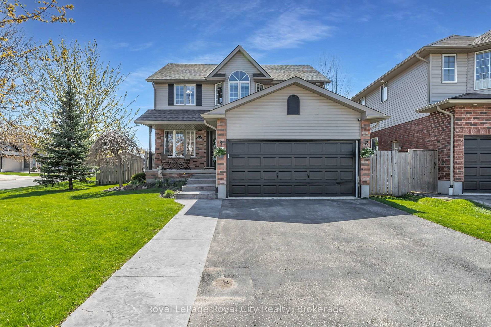 528-black-street-centre-wellington-ontario-x12139342