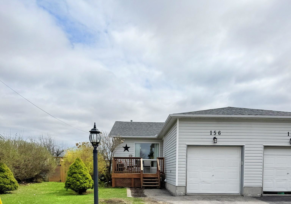 156-hughes-street-carleton-place-ontario-x12139682
