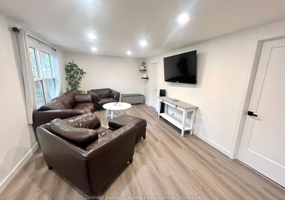 210-jones-road-gravenhurst-ontario-x12140119