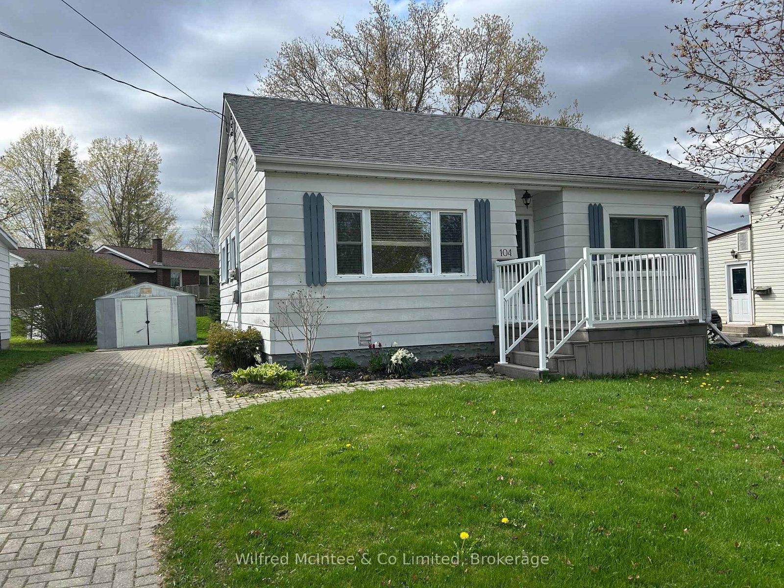 104-mcgivern-street-w-brockton-ontario-x12140646