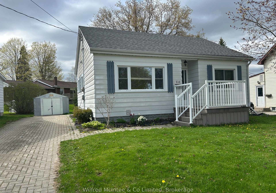 104-mcgivern-street-w-brockton-ontario-x12140646