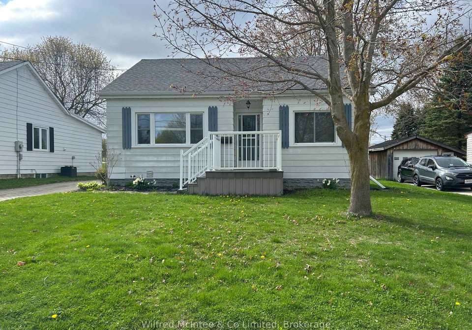 104-mcgivern-street-w-brockton-ontario-x12140646