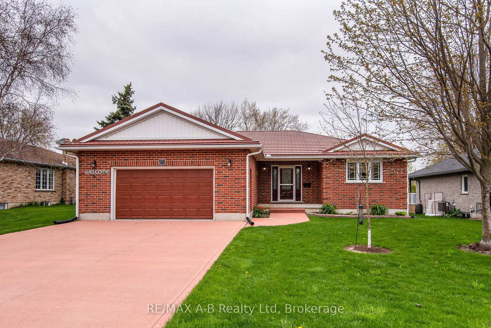 40-gerber-drive-perth-east-ontario-x12140686