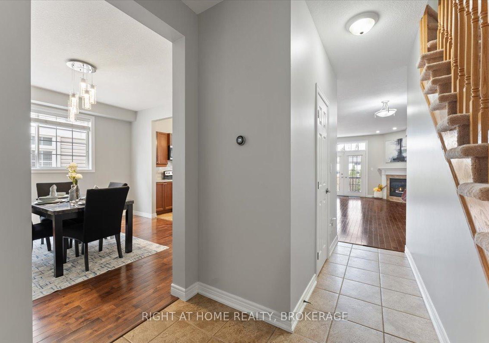 27-sunnycroft-court-hamilton-ontario-x12140733