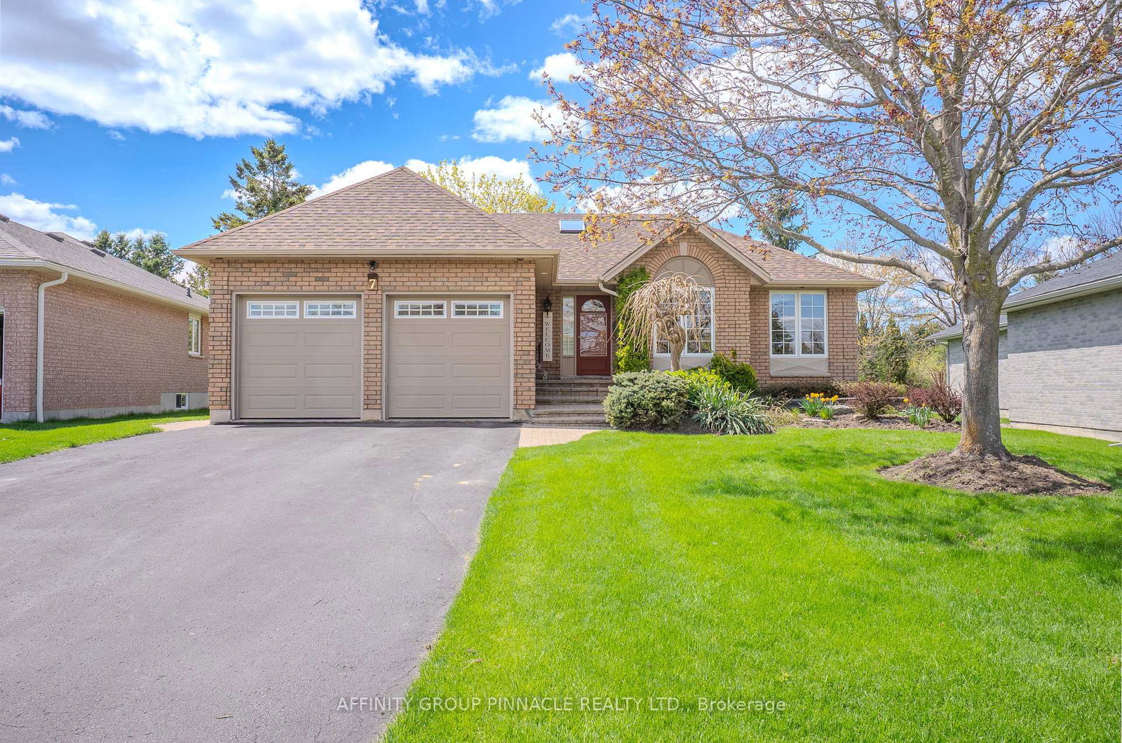 7-whitney-court-n-kawartha-lakes-ontario-x12141168