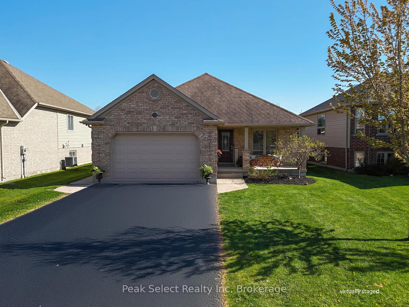 121-watson-street-lucan-biddulph-ontario-x12142042