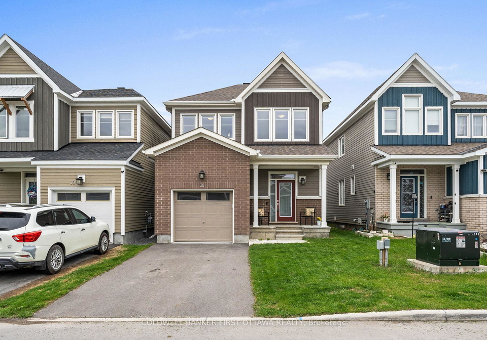28-pacing-walk-ottawa-ontario-x12142259