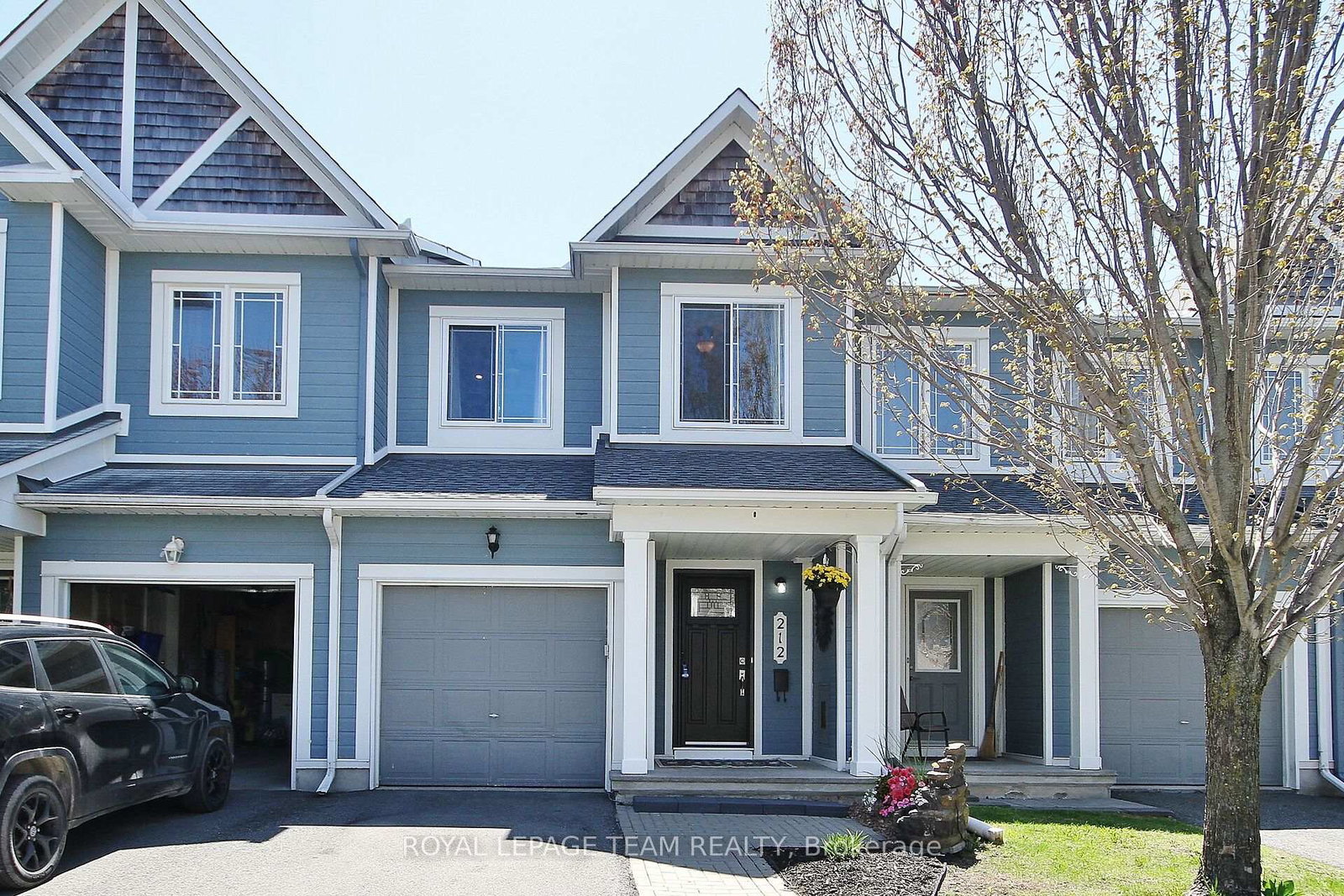 212-meadowbreeze-drive-kanata-ontario-x12142455