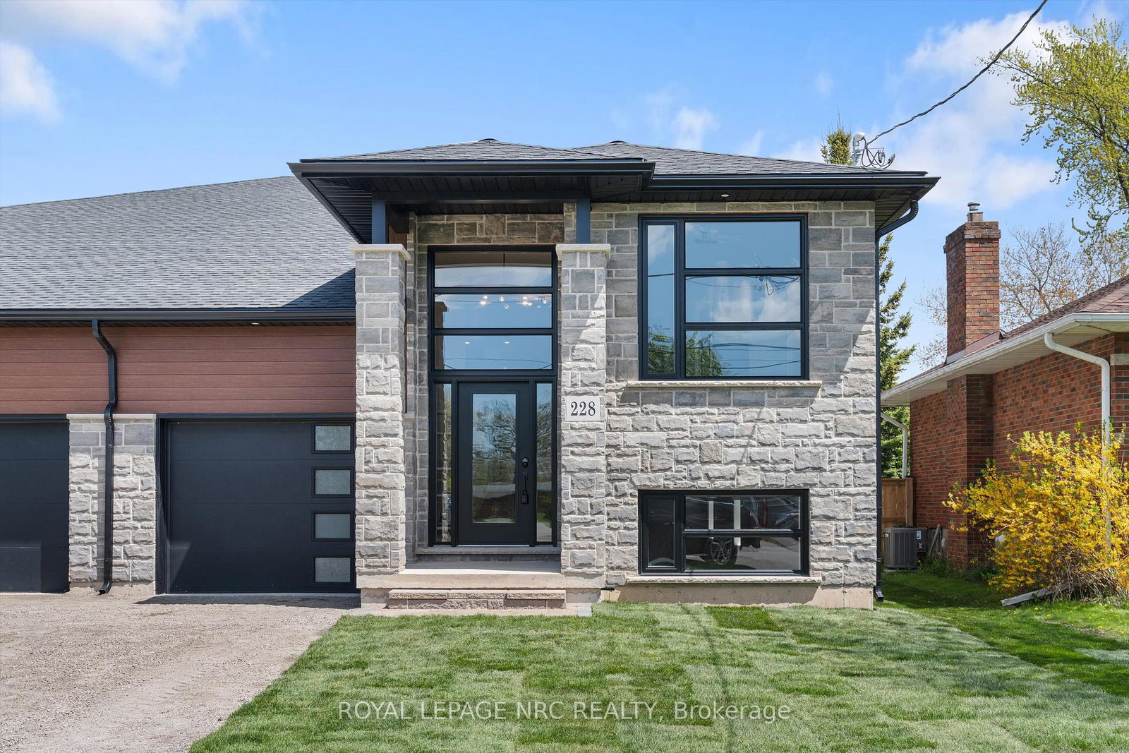228-knoll-street-port-colborne-ontario-x12142639