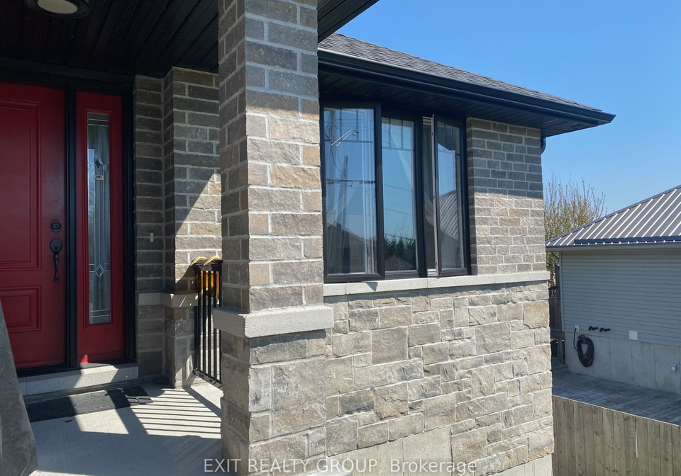 82-huffman-road-quinte-west-ontario-x12142656