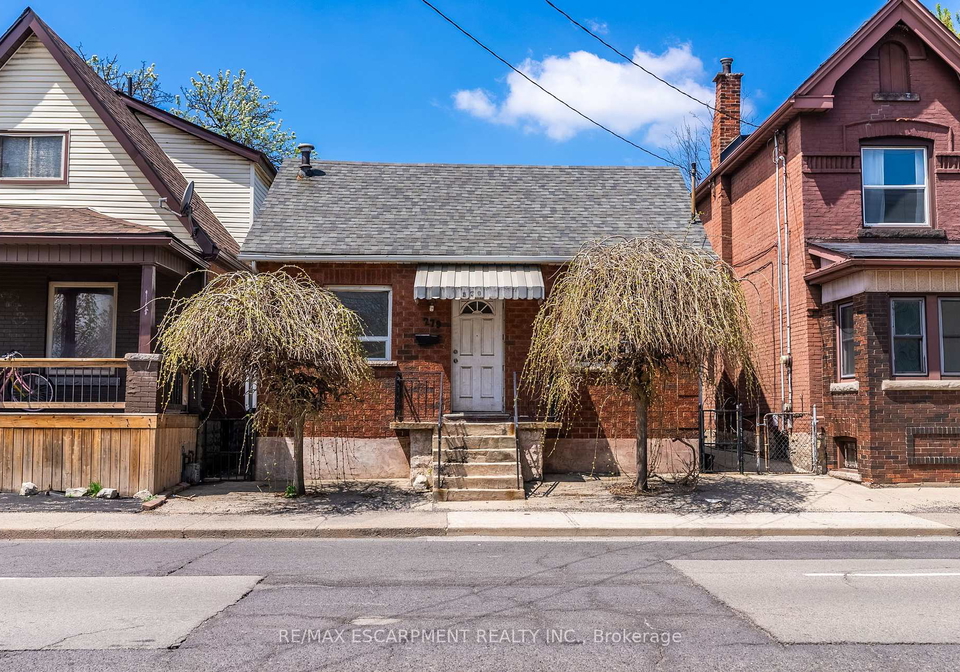 279-wentworth-street-n-hamilton-ontario-x12142782