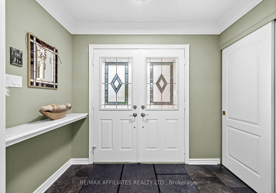 28-sarrazin-way-ottawa-ontario-x12143160
