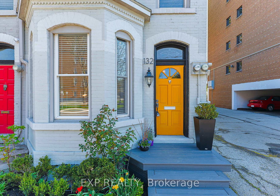 132-charlton-avenue-w-hamilton-ontario-x12143506