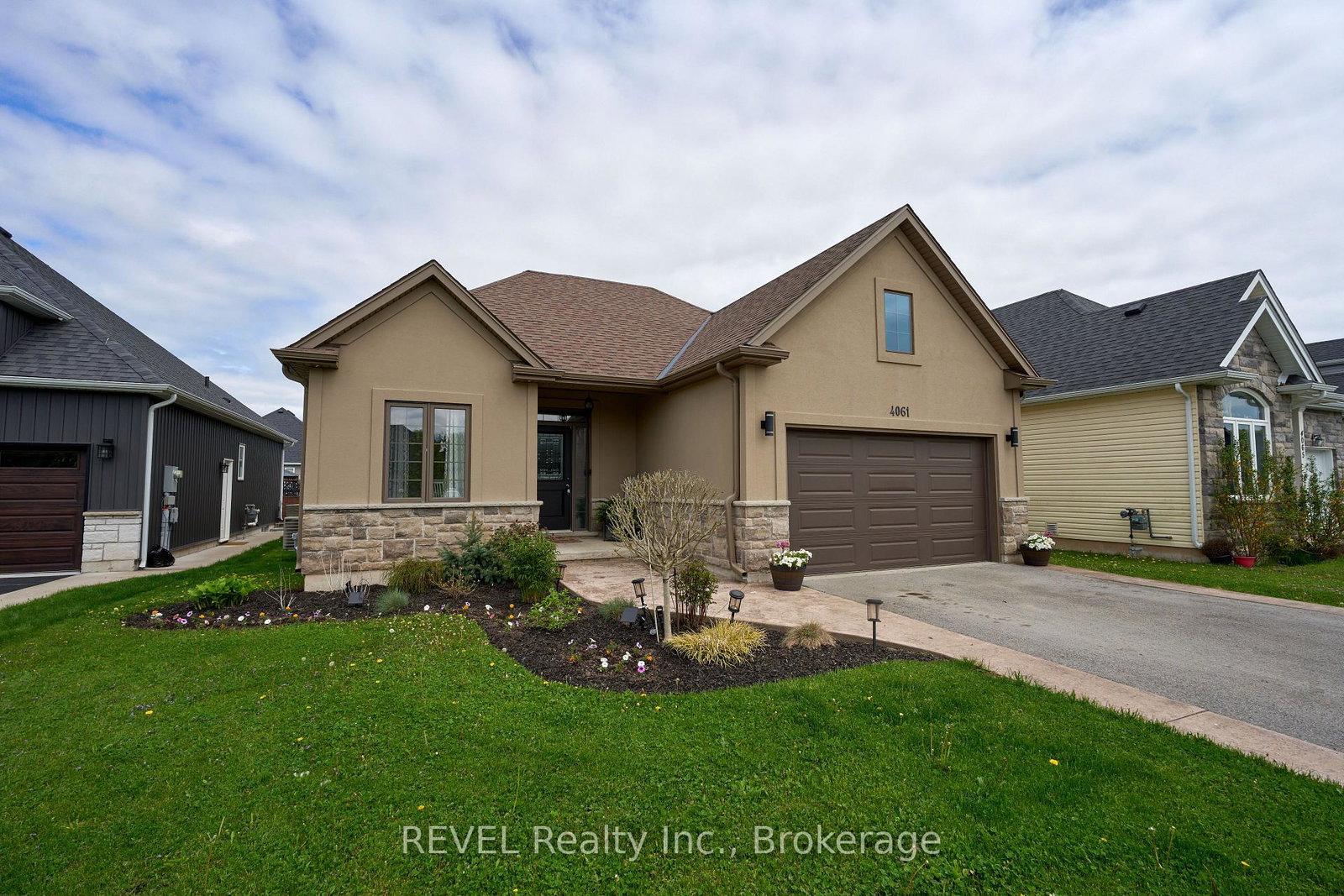 4061-village-creek-drive-fort-erie-ontario-x12143515