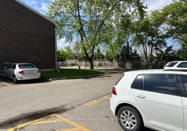 121-university-avenue-e-waterloo-ontario-x12143693
