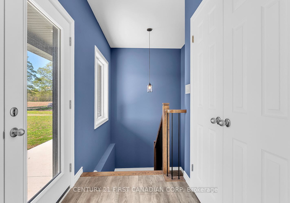 2314-trillium-drive-southwest-middlesex-ontario-x12143802