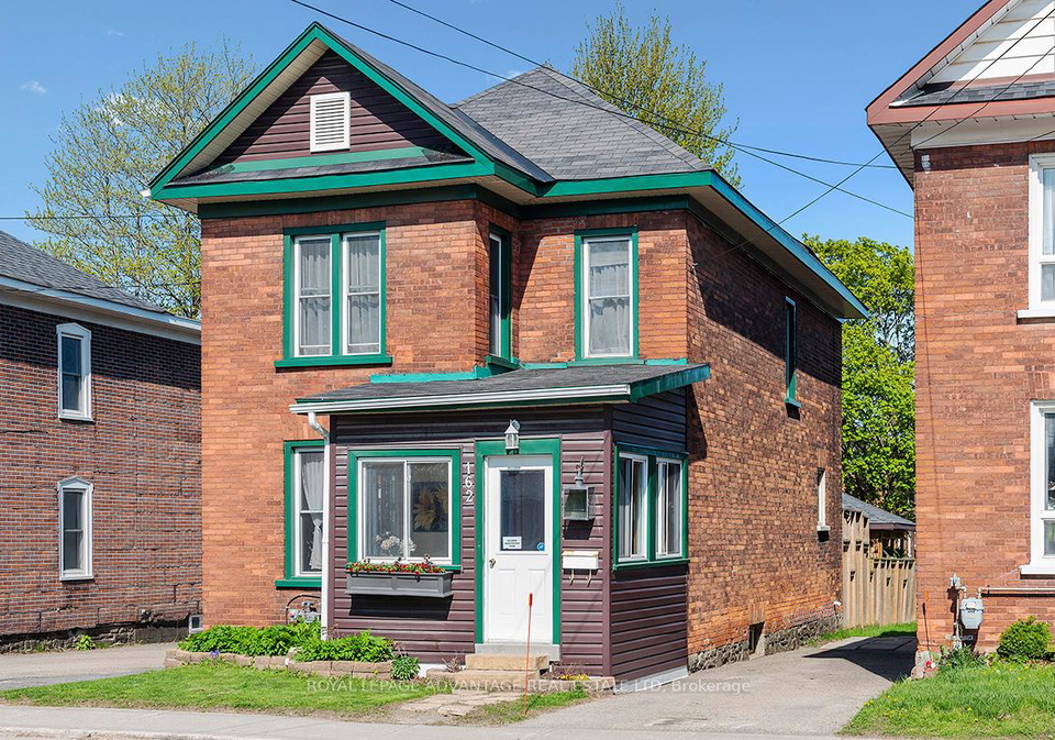 162-chambers-street-smith-falls-ontario-x12144033