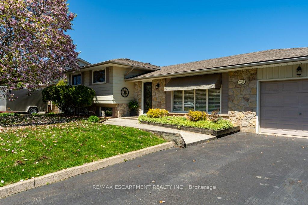 4925-cameron-avenue-lincoln-ontario-x12144109
