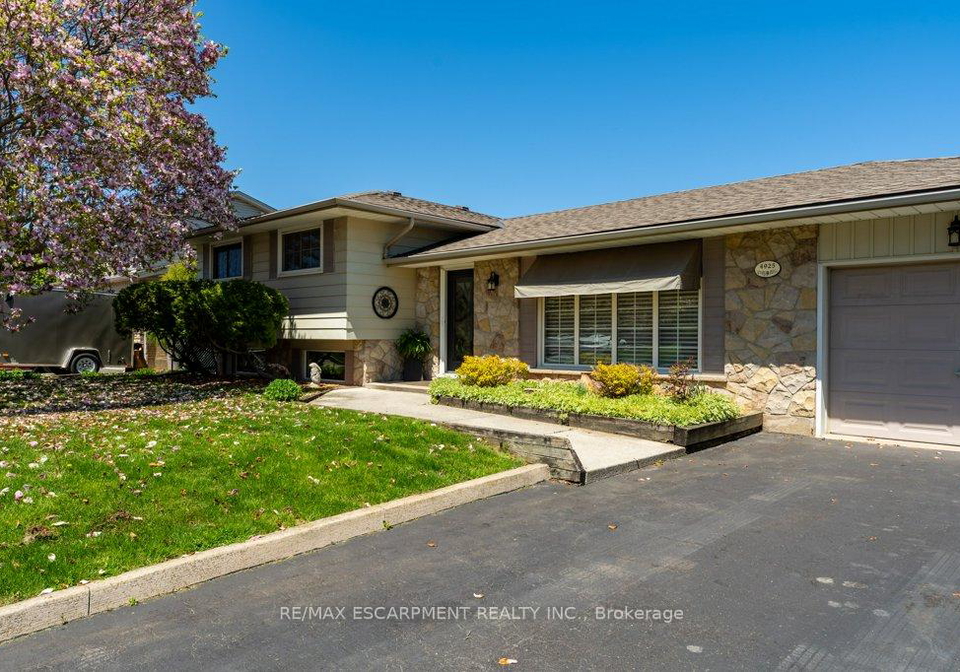 4925-cameron-avenue-lincoln-ontario-x12144109