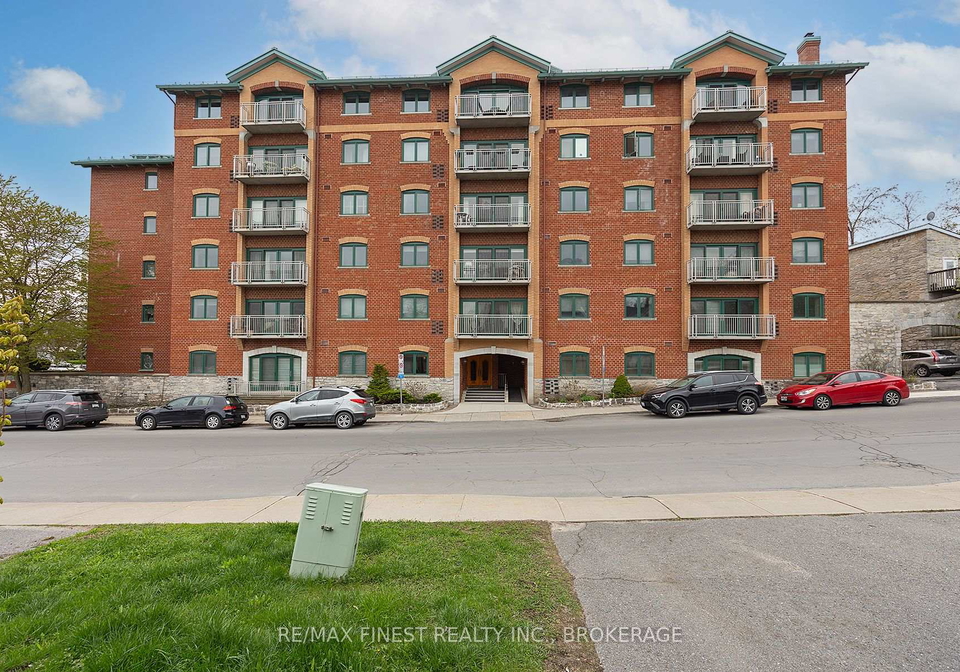 2-bay-street-kingston-ontario-x12144254