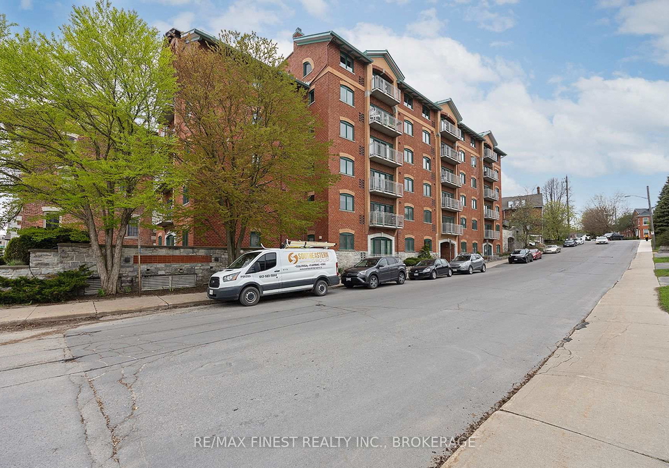2-bay-street-kingston-ontario-x12144254