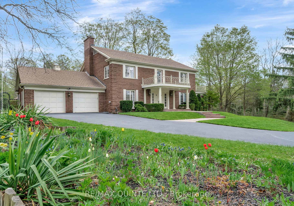 1386-wallbridge-loyalist-road-quinte-west-ontario-x12144368