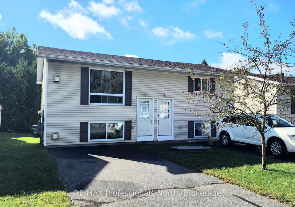 200-pine-street-bracebridge-ontario-x12144414