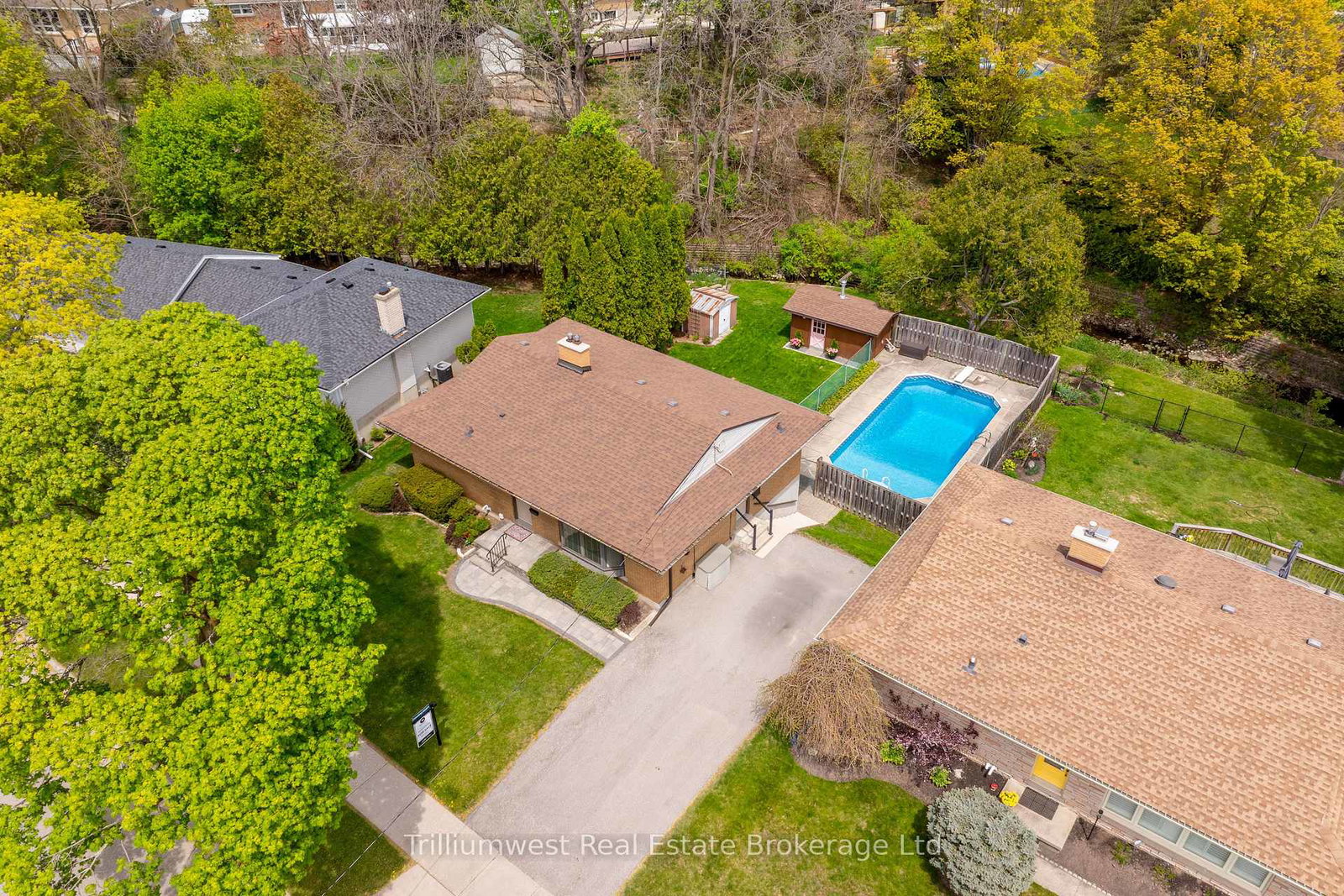 147-village-road-kitchener-ontario-x12144440