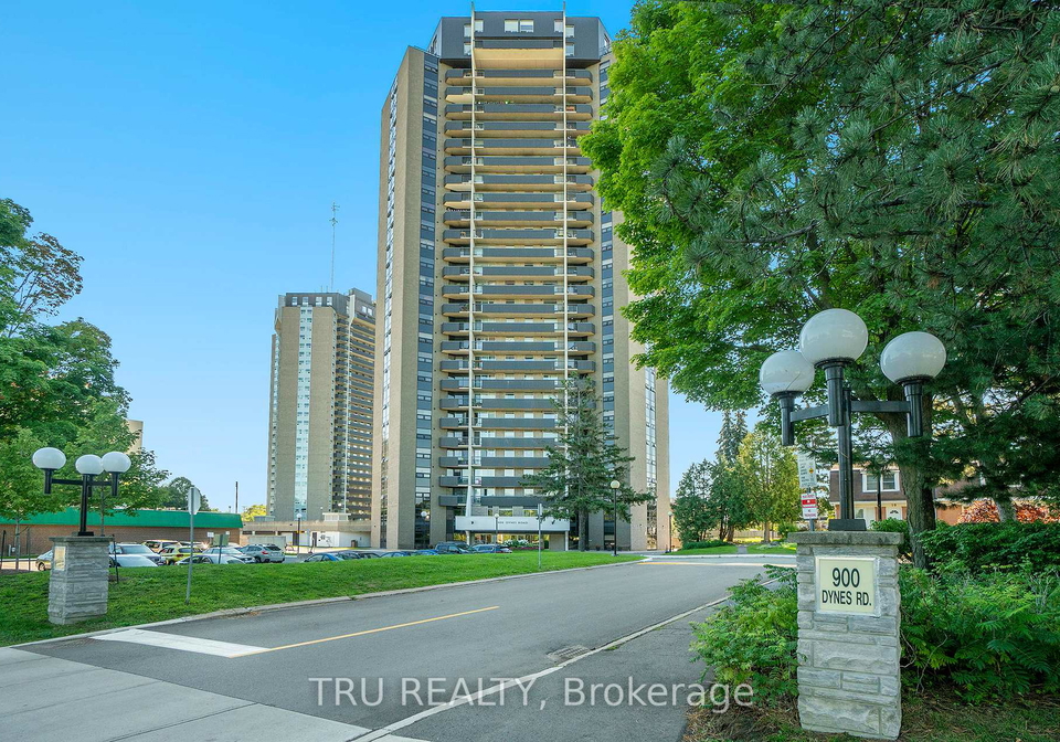 900-dynes-road-mooneysbaycarletonheightsanarea-ottawa-ontario-x12144446