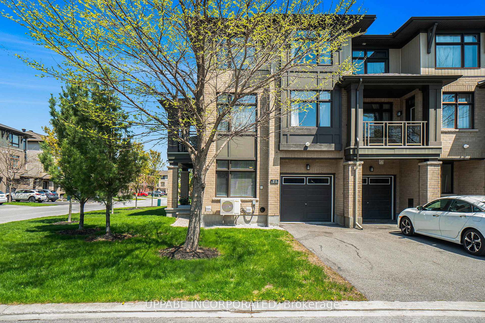 71-blueheart-bay-street-ottawa-ontario-x12144880