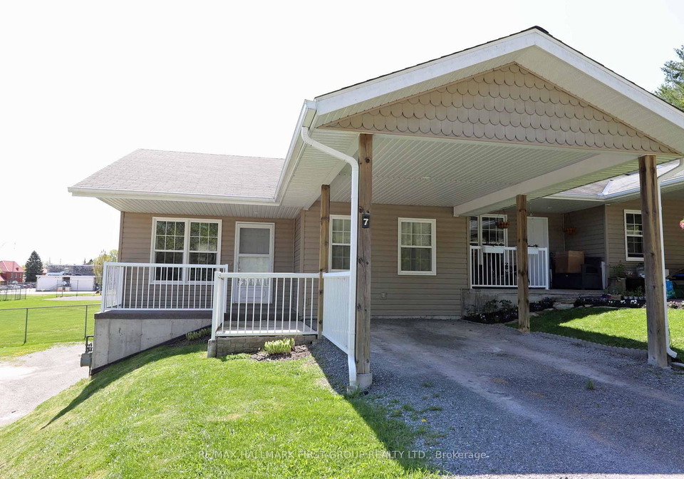 494-metcalf-street-n-tweed-ontario-x12145151