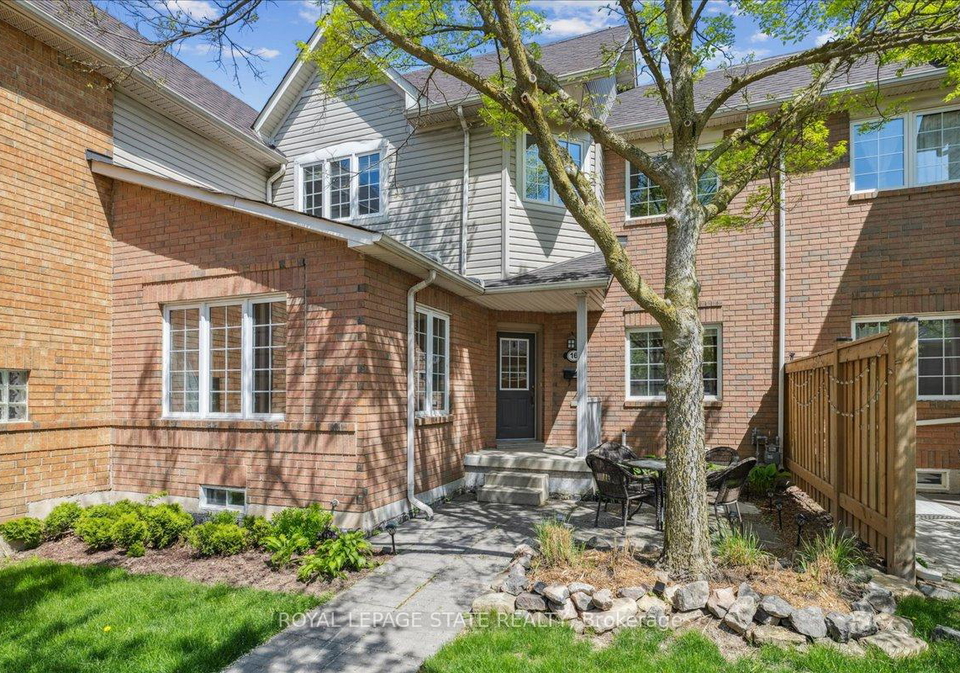 100-beddoe-drive-hamilton-ontario-x12145234