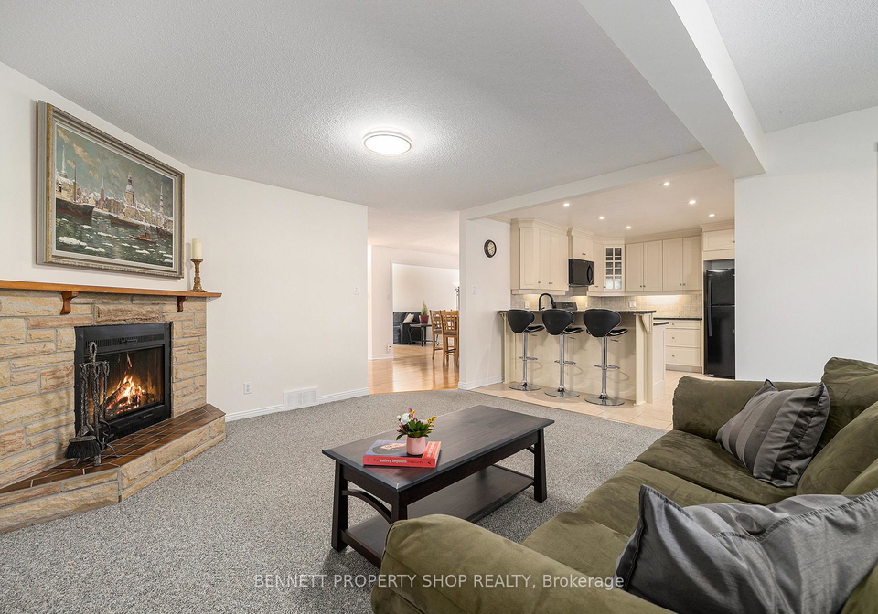 37-ivylea-street-ottawa-ontario-x12145723