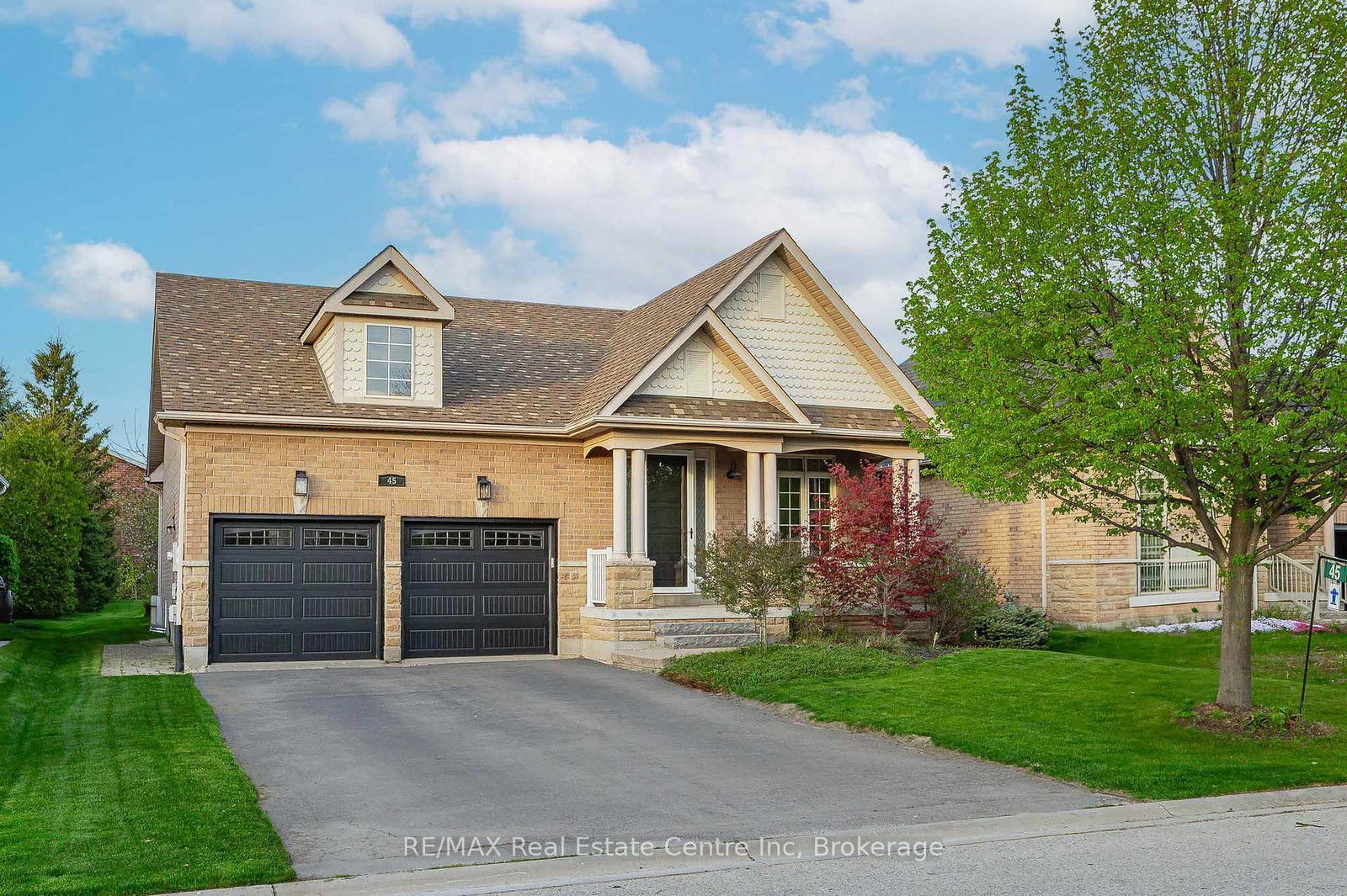 45-aberfoyle-mill-crescent-puslinch-ontario-x12145728