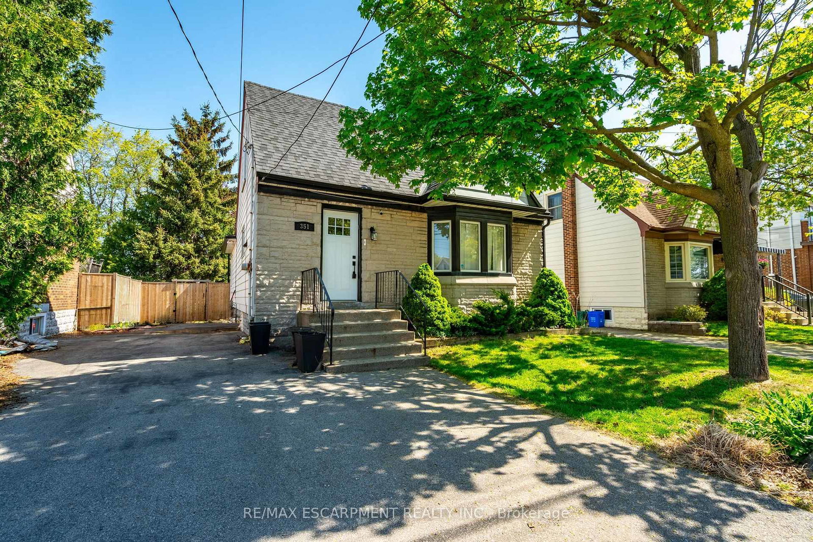 351-queensdale-avenue-e-hamilton-ontario-x12145802