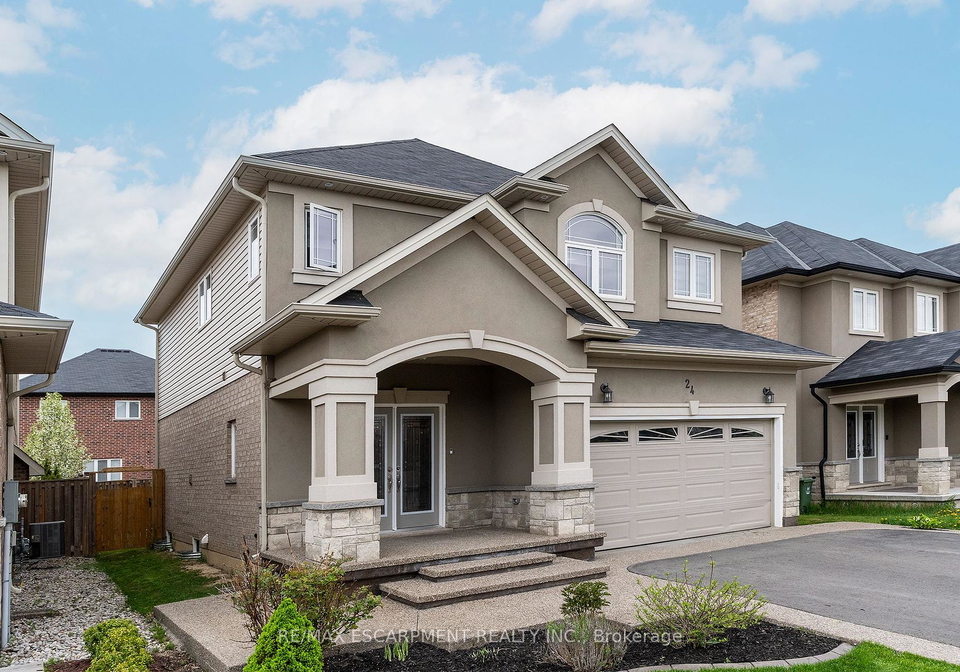 24-dunvegan-place-hamilton-ontario-x12146128