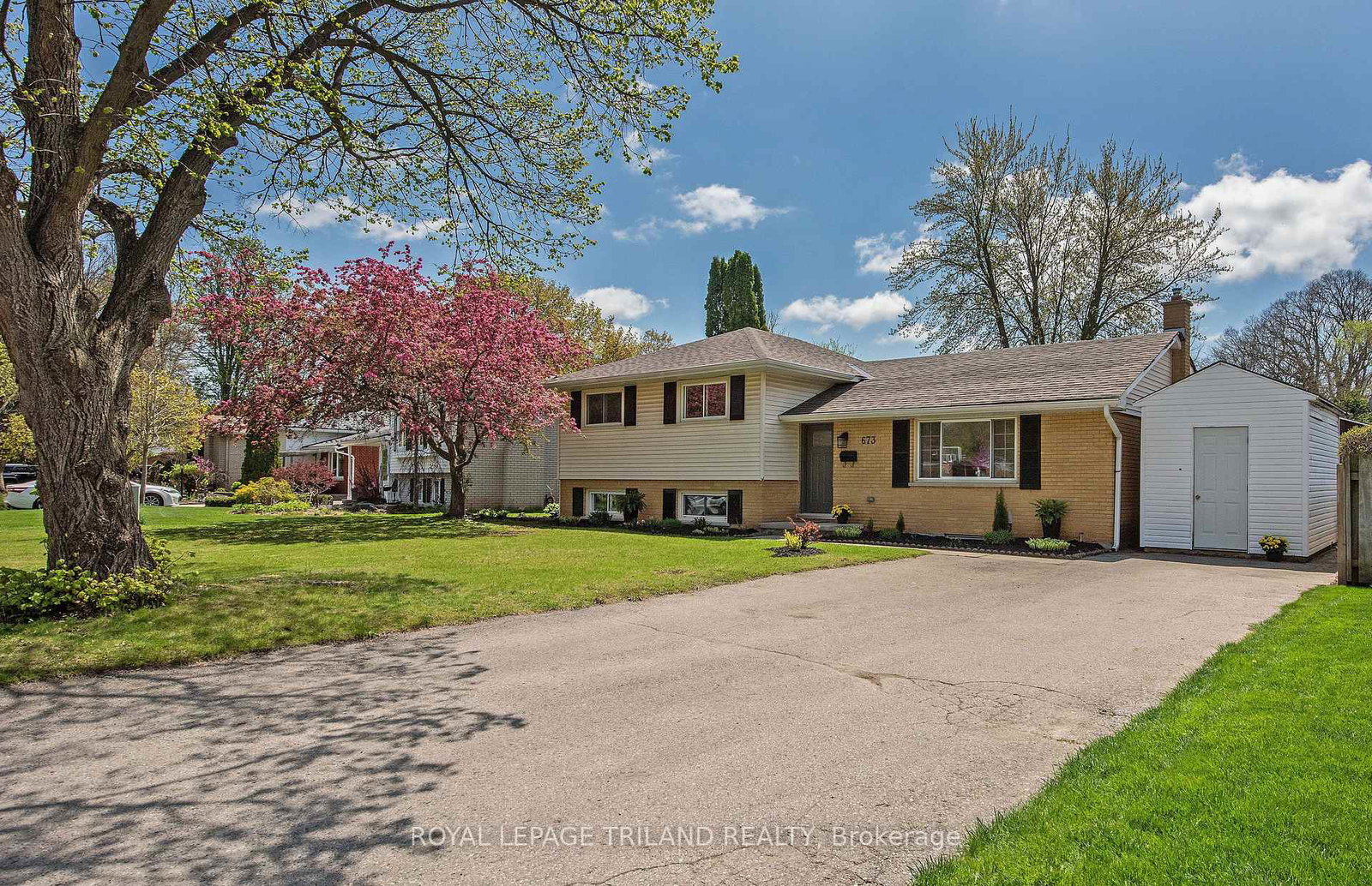 673-algoma-avenue-london-north-ontario-x12146478