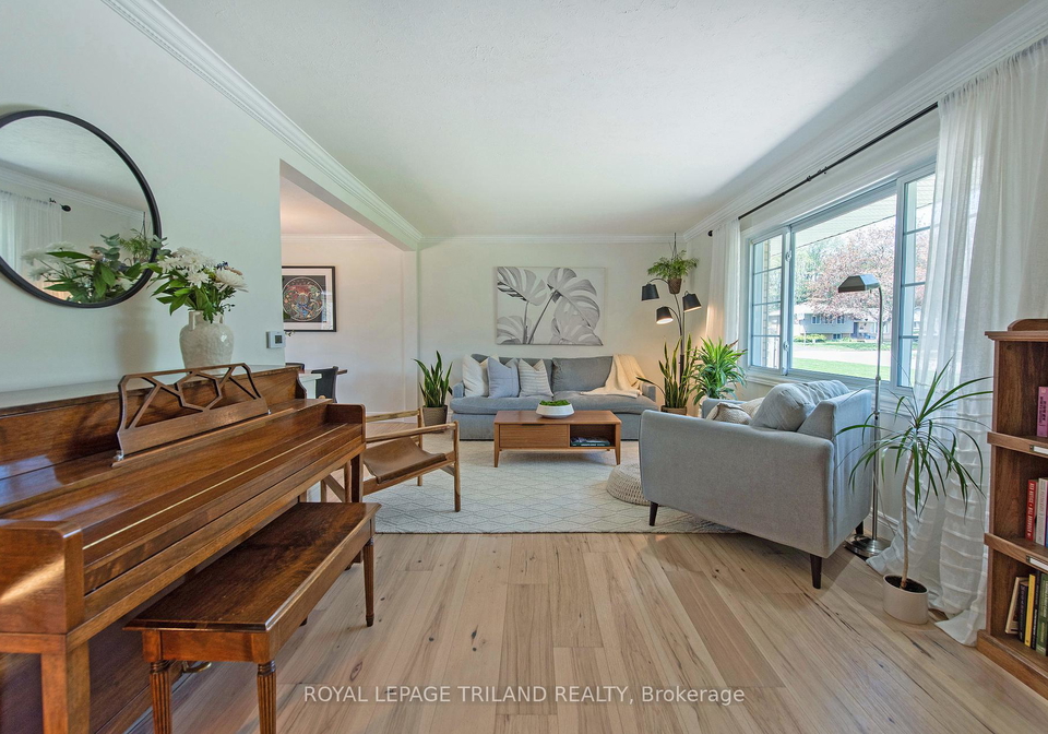 673-algoma-avenue-london-north-ontario-x12146478